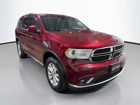 Used 2020 Dodge Durango SXT AWD/4WD image 3