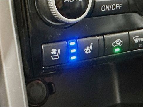 Used 2021 Subaru Ascent Touring w/ Popular Package #2A image 17