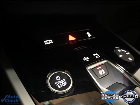 Used 2024 Audi Q4 e-tron Premium image 47