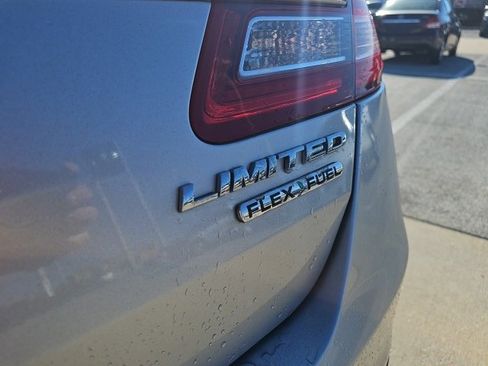 Used 2013 Ford Taurus Limited image 8