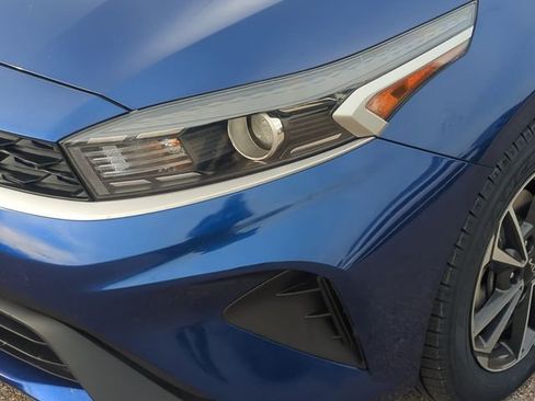 Used 2023 Kia Forte LXS w/ LXS Technology Package image 9