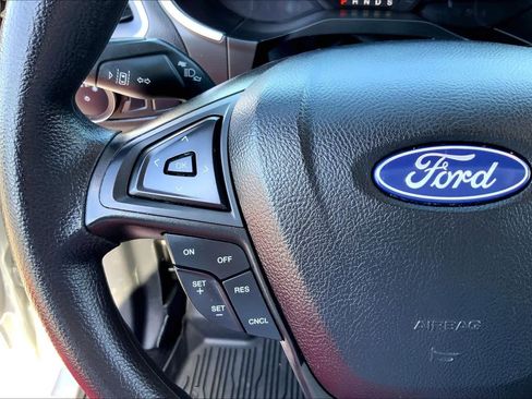 Certified 2021 Ford Edge SE FWD image 19