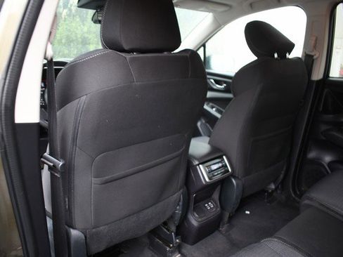 Used 2023 Subaru Ascent Premium w/ Convenience Package AWD/4WD image 21