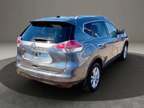 Used 2016 Nissan Rogue SV w/ SV Premium Package AWD/4WD image 4