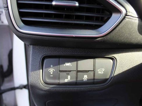 Used 2019 Hyundai Santa Fe Limited FWD image 13