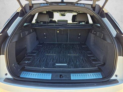 Used 2026 Land Rover Range Rover Velar Dynamic SE image 6