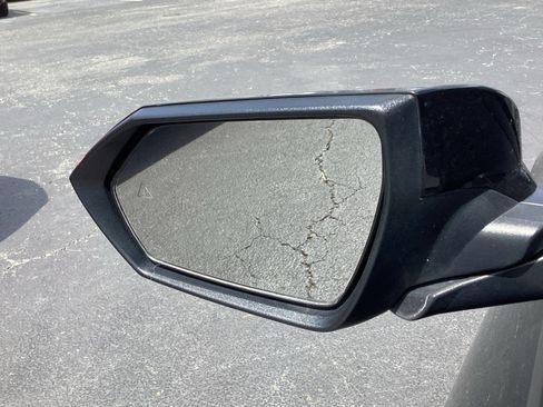 Used 2024 Hyundai Elantra SEL FWD image 31