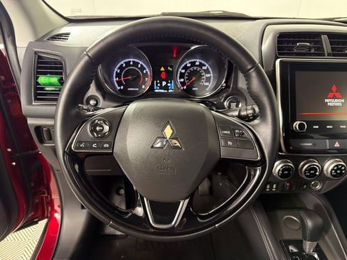 Used 2021 Mitsubishi Outlander Sport SE image 15