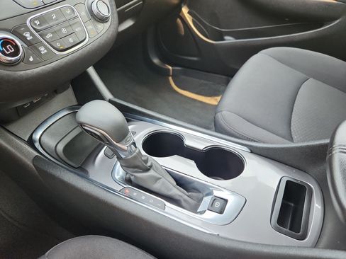 Used 2024 Chevrolet Malibu LT FWD image 23