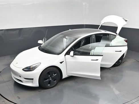 Used 2023 Tesla Model 3 Standard Range RWD image 20