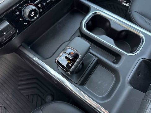 New 2026 Chevrolet Silverado 1500 LTZ w/ LTZ Premium Package image 24