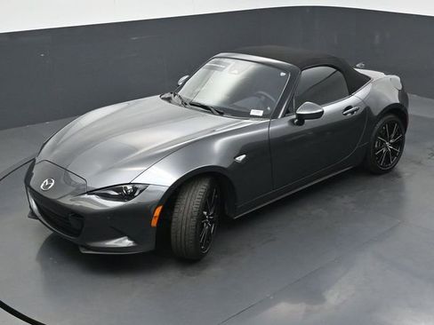 Certified 2025 MAZDA MX-5 Miata Grand Touring w/ Weather Package RWD image 31