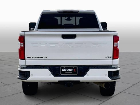 Used 2021 Chevrolet Silverado 2500 LTZ w/ LTZ Plus Package image 4