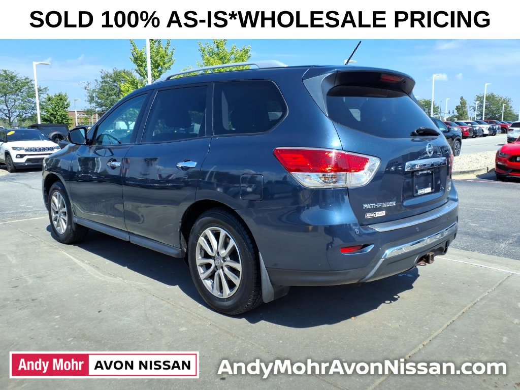 Used 2015 Nissan Pathfinder SV w/ Trailer Tow Package FWD image 6