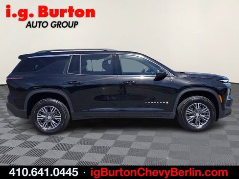 Certified 2025 Chevrolet Traverse LT FWD image 7