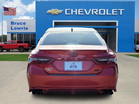 Used 2023 Toyota Camry XSE FWD image 5