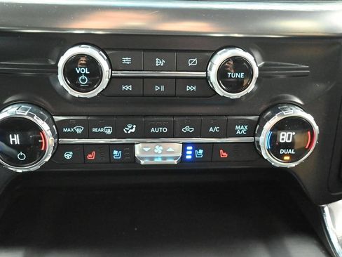 Used 2021 Ford F150 Lariat w/ Equipment Group 502A High AWD/4WD image 19