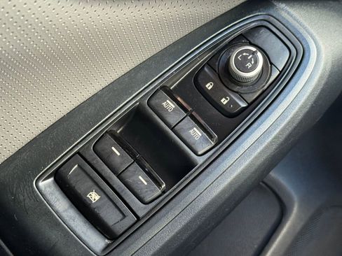 Used 2021 Subaru Crosstrek 2.5i Sport w/ Moonroof Package image 27