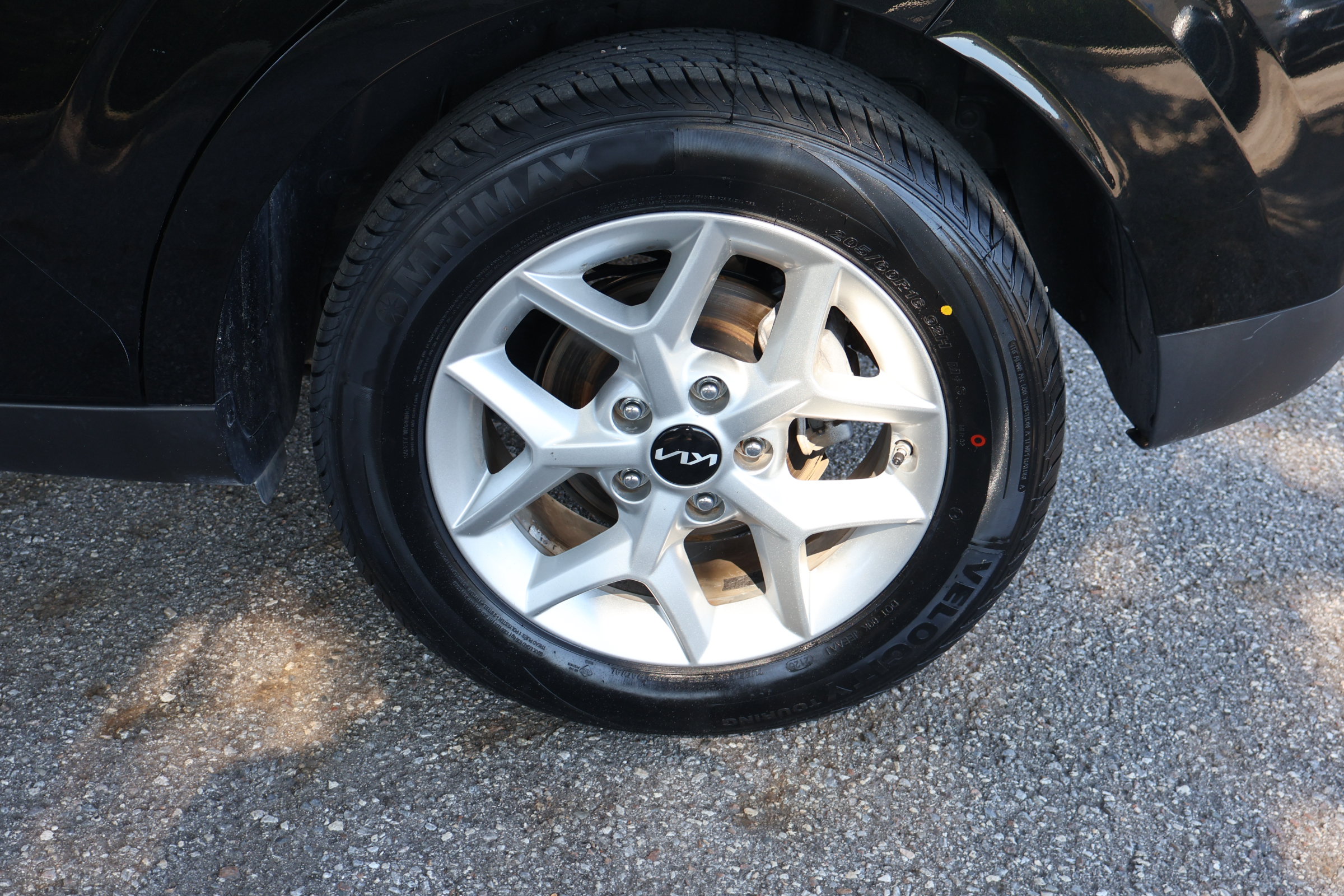 Used 2024 Kia Soul LX w/ Option Group 015 FWD image 13