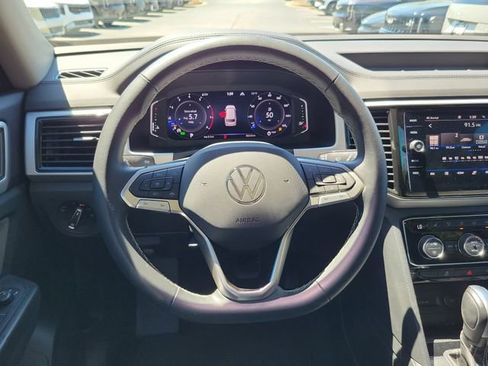 Used 2022 Volkswagen Atlas SE AWD/4WD image 12
