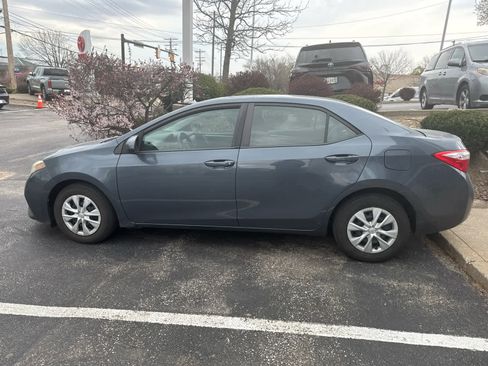 Used 2014 Toyota Corolla L image 2