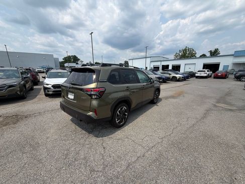 Used 2026 Subaru Forester Touring AWD/4WD image 4
