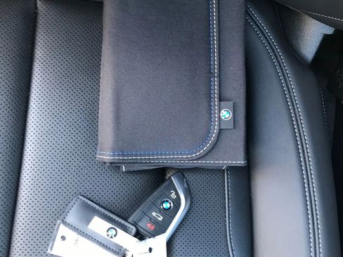 Used 2022 BMW 430i Convertible w/ Convenience Package image 49