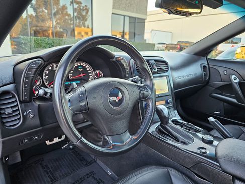 Used 2012 Chevrolet Corvette Coupe w/ 2LT Preferred Equipment Group image 18