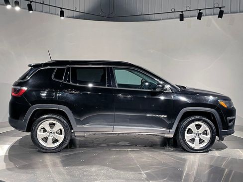 Used 2020 Jeep Compass Latitude w/ Cold Weather Group image 10