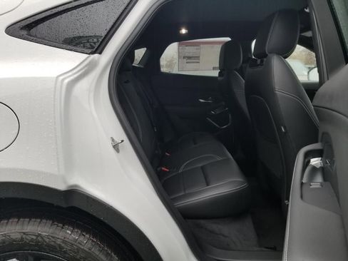 Used 2024 Jaguar E-PACE R-Dynamic SE image 12