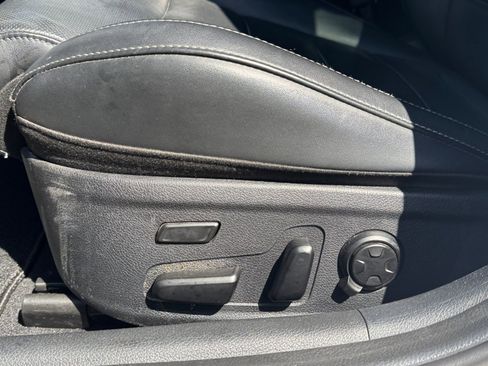 Used 2018 Kia Stinger GT2 RWD image 17