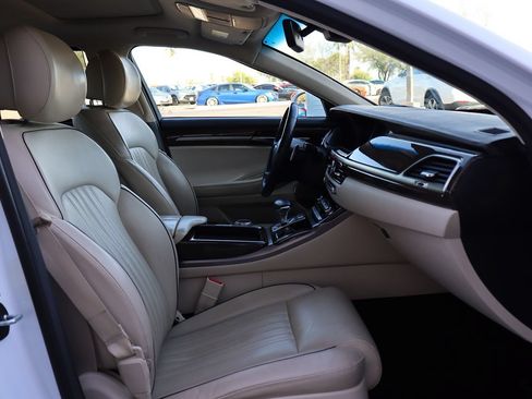 Used 2017 Genesis G90 3.3T Premium RWD image 37