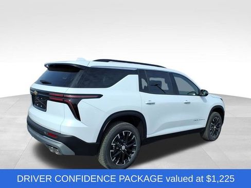 New 2026 Chevrolet Traverse LT w/ Sun and Wheel Package image 3