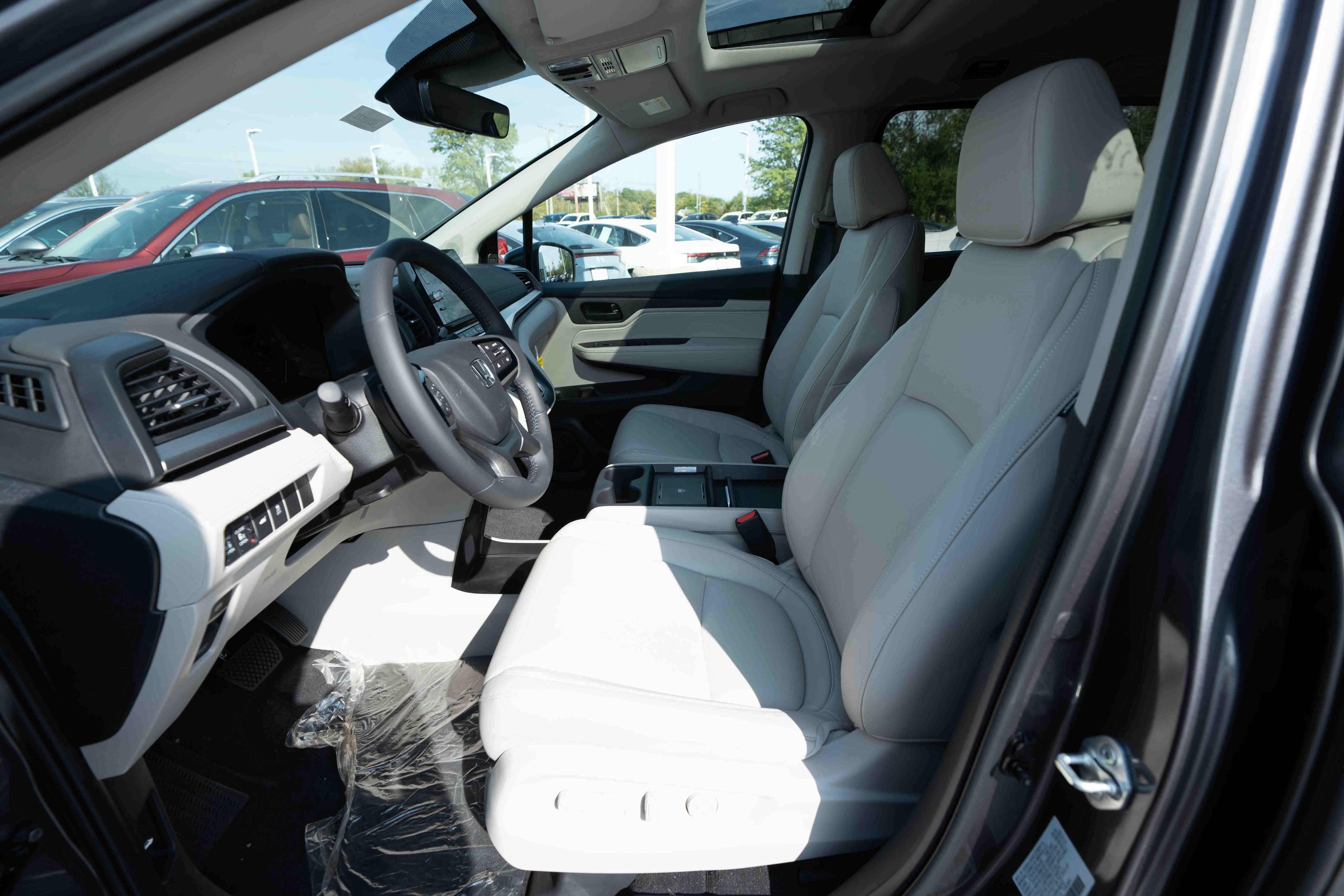 New 2027 Honda Odyssey EX-L image 9