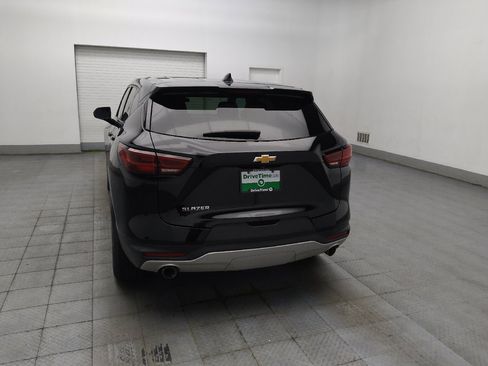 Used 2025 Chevrolet Blazer LT FWD image 6