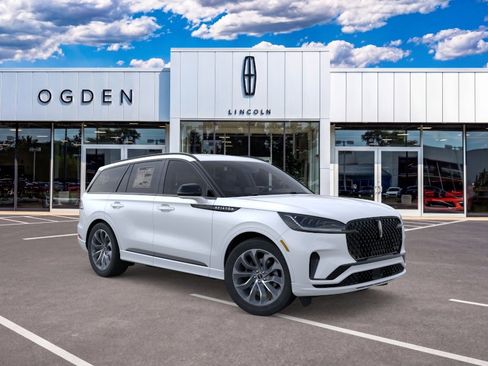 New 2026 Lincoln Aviator AWD w/ Jet Appearance Package image 7
