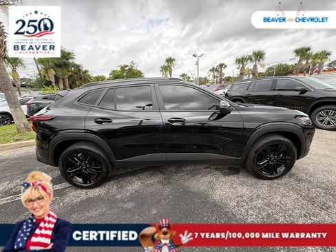 Used 2026 Chevrolet Trax ACTIV w/ Sunroof Package FWD image 8