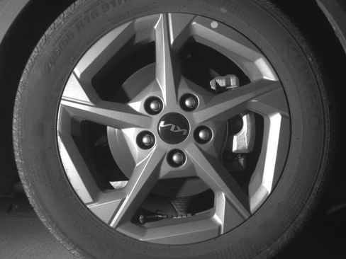 Used 2025 Kia K4 FWD image 13