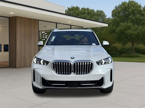 New 2026 BMW X5 xDrive40i image 3