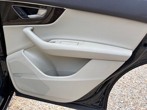 Used 2018 Audi Q7 3.0T Prestige image 28