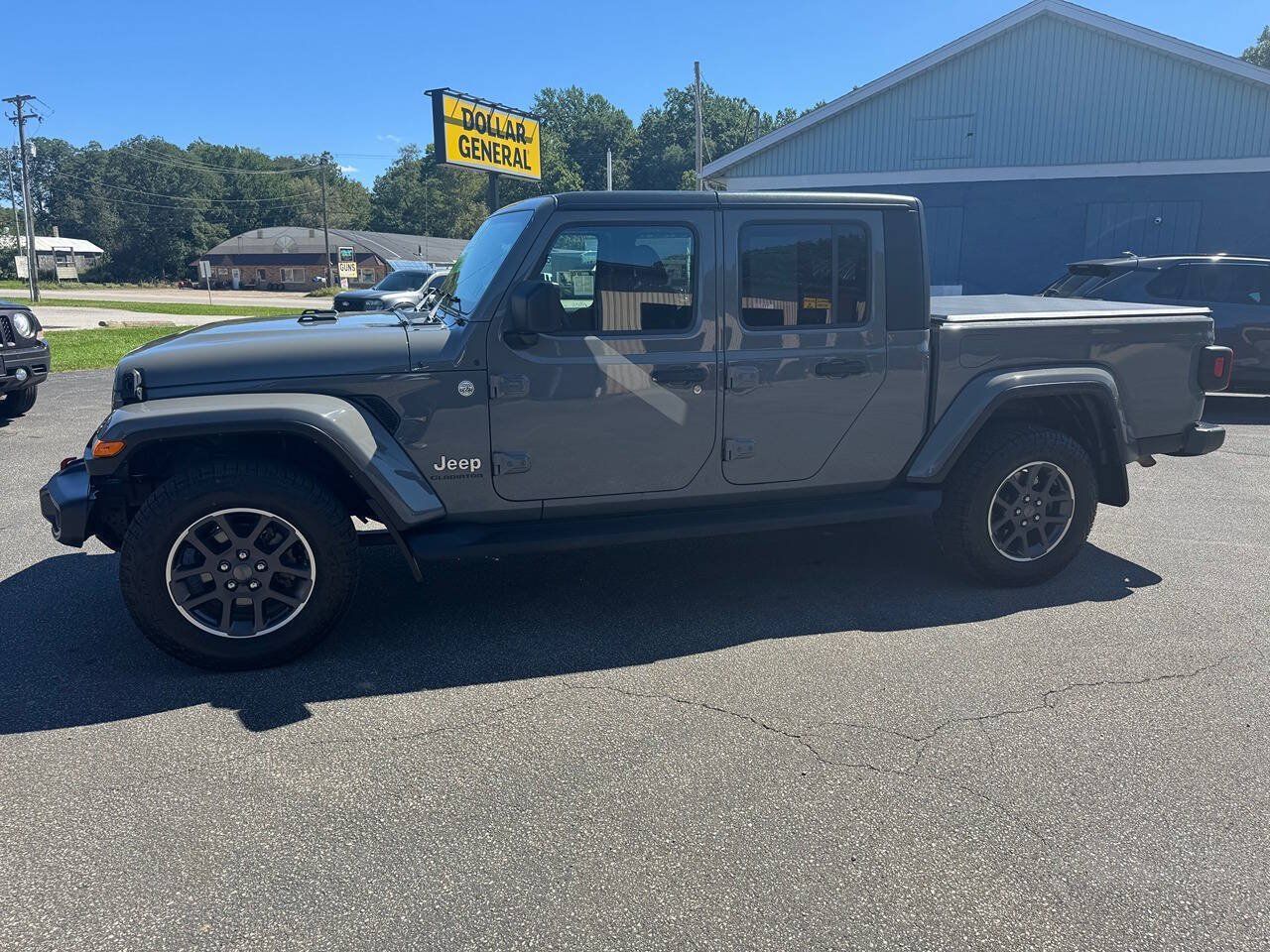 Used 2022 Jeep Gladiator Overland w/ Popular Equipment Package AWD/4WD image 5