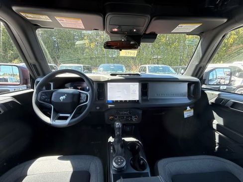 New 2025 Ford Bronco 4-Door w/ Sasquatch Package AWD/4WD image 16