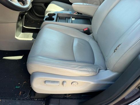 Used 2019 Honda Odyssey EX-L image 24
