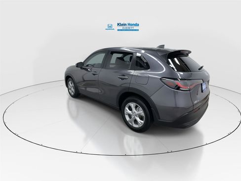 Used 2023 Honda HR-V LX image 8