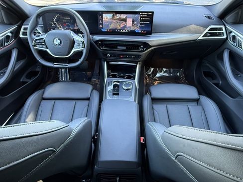 Used 2025 BMW 430i Coupe w/ Convenience Package image 30