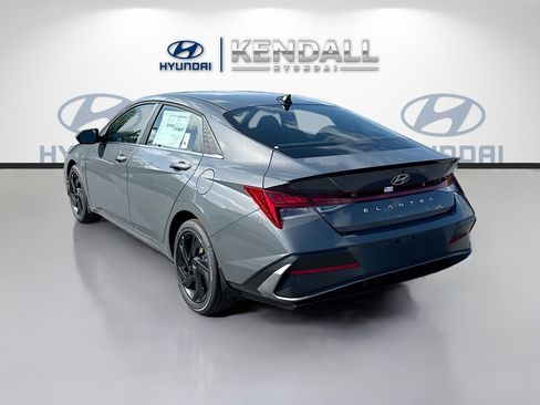 New 2026 Hyundai Elantra SEL Sport Premium FWD image 4