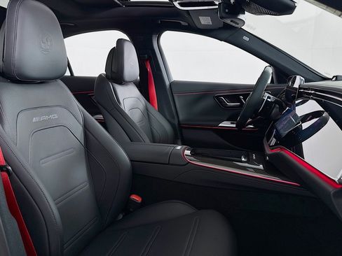 New 2026 Mercedes-Benz E 53 AMG e 4MATIC Sedan image 6