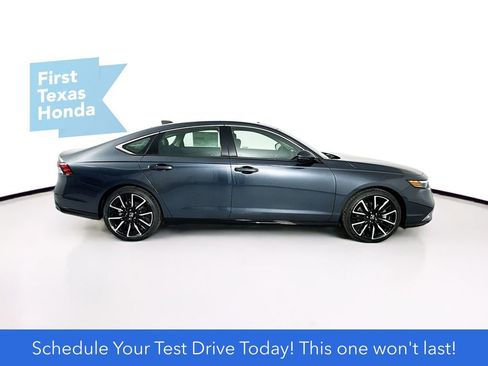 New 2026 Honda Accord Touring image 9