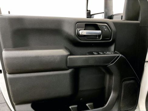 Used 2024 Chevrolet Silverado 2500 Custom w/ Custom Value Package image 22