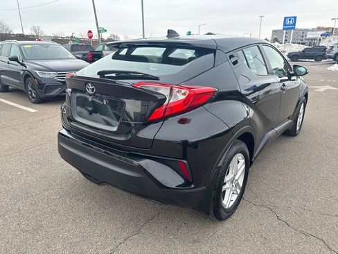 Used 2021 Toyota C-HR LE image 8